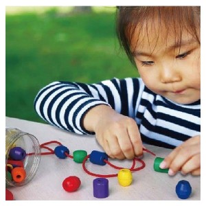 Margele mari din lemn colorate, dimensiune: cutie: 16x12x12 cm – fotografie produs