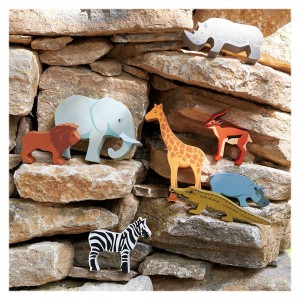 Animale Safari din lemn cu raft, Tender Leaf Toys, culoare: Multicolor, dimensiune: 38x32x7 cm – fotografie produs