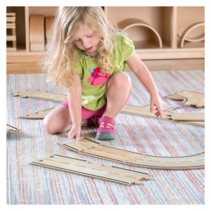 Roadway, traseu auto din lemn, 42 piese, Guidecraft, culoare: Natur, dimensiune: cutie: 35x9x42 cm – fotografie produs