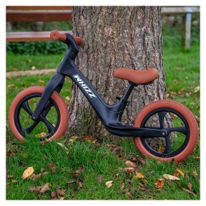 Bicicleta de echilibru fara pedale, Whizz Bike, culoare: Negru, dimensiune: 33-43 cm – fotografie produs