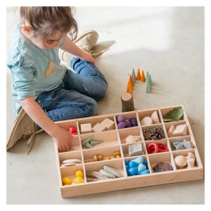 Tava din lemn natur cu compartimente, Grapat, culoare: Multicolor, dimensiune: 44x30x5 cm – fotografie produs